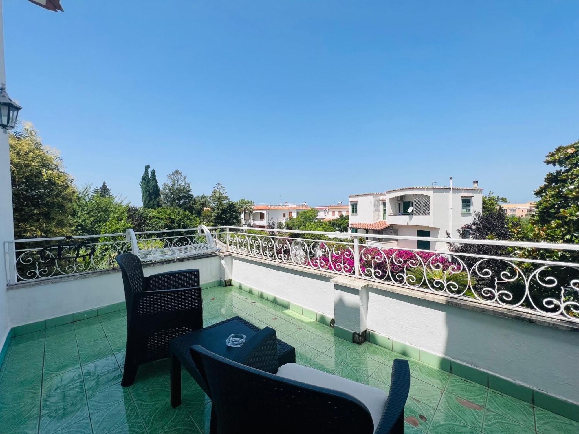 Yourhome - Villa Sorrento メタ エクステリア 写真