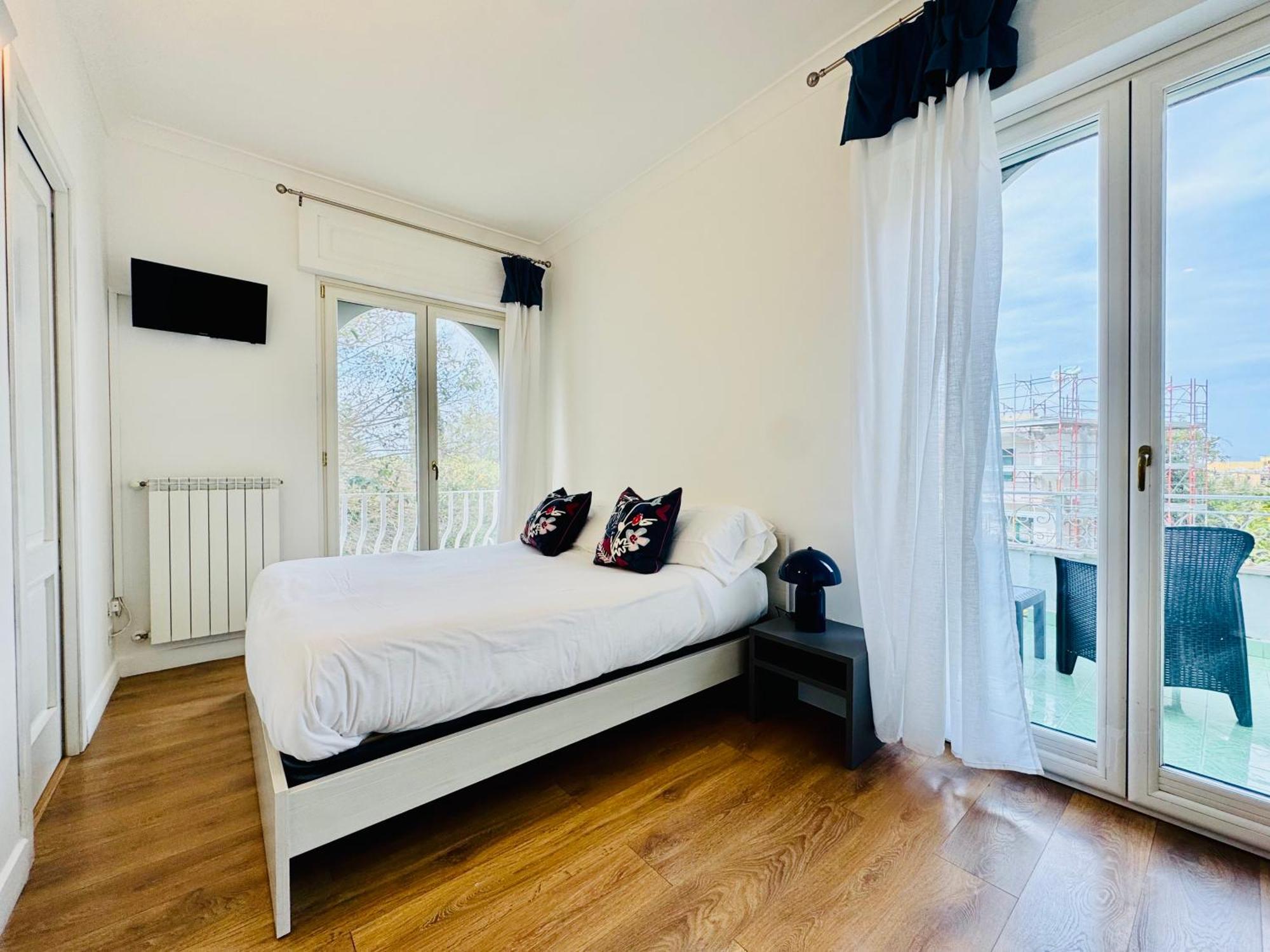 Yourhome - Villa Sorrento メタ エクステリア 写真