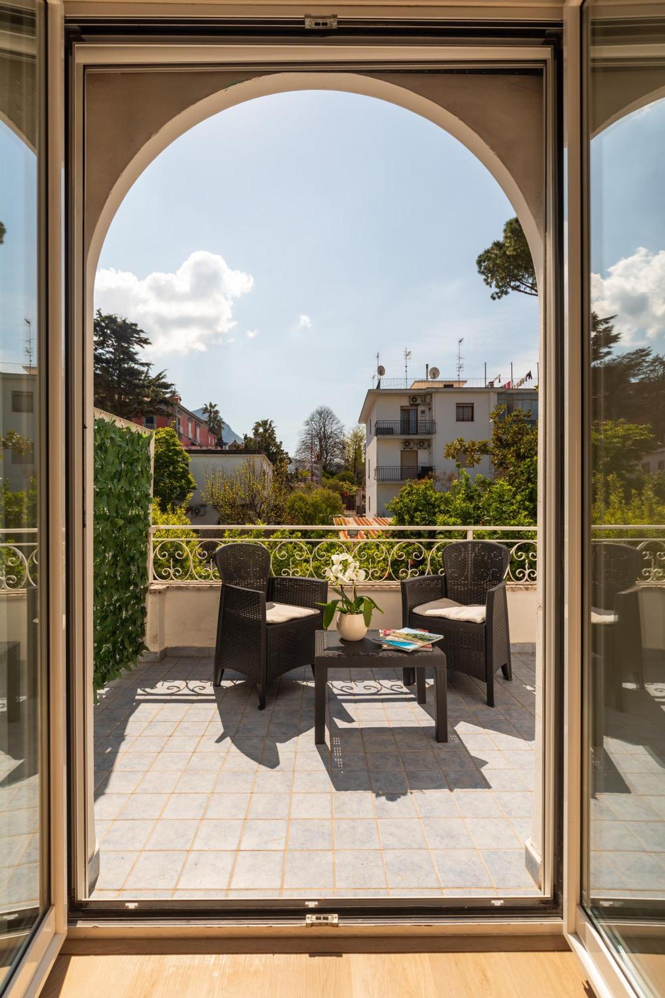 Yourhome - Villa Sorrento メタ エクステリア 写真