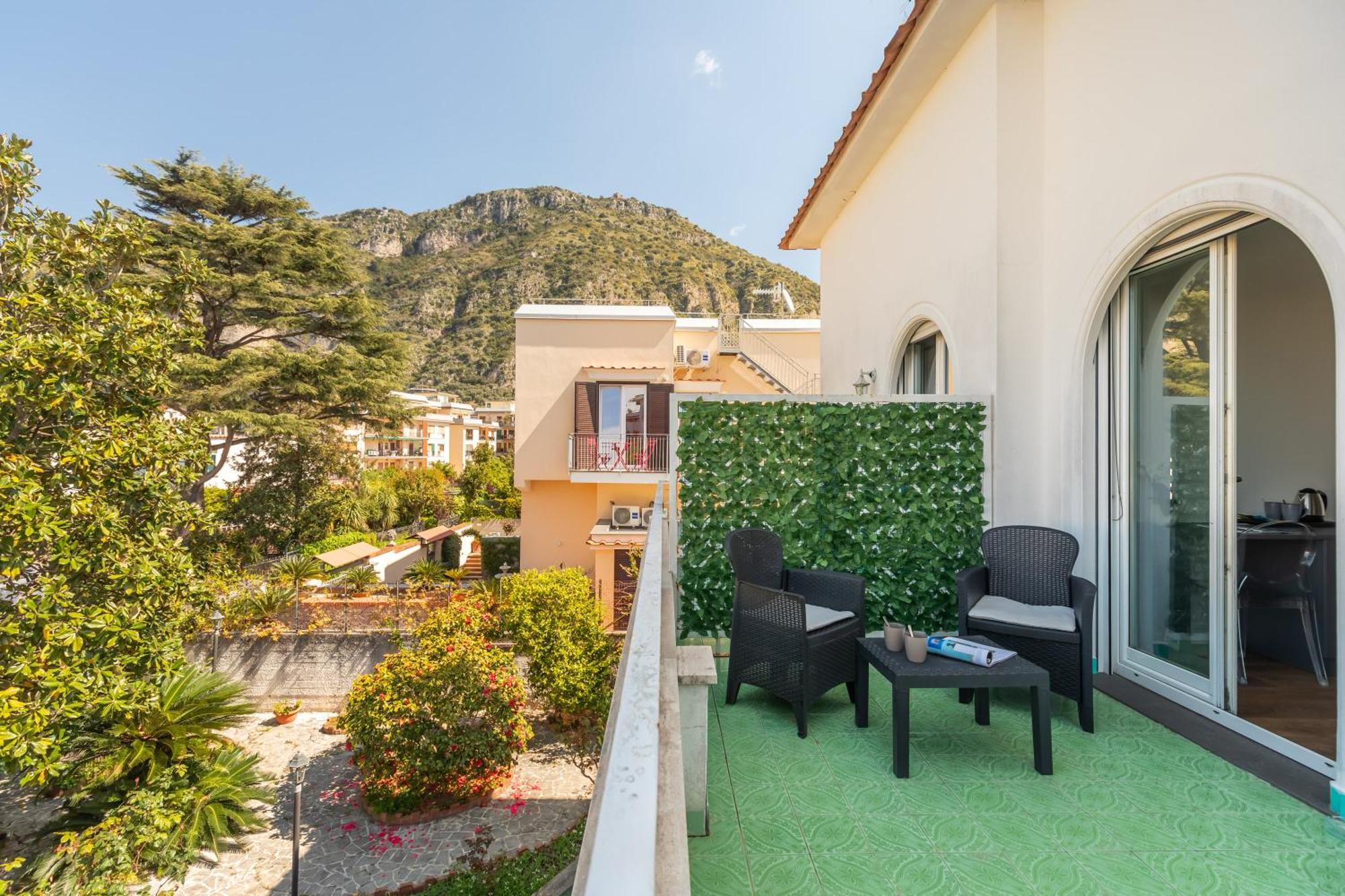 Yourhome - Villa Sorrento メタ エクステリア 写真