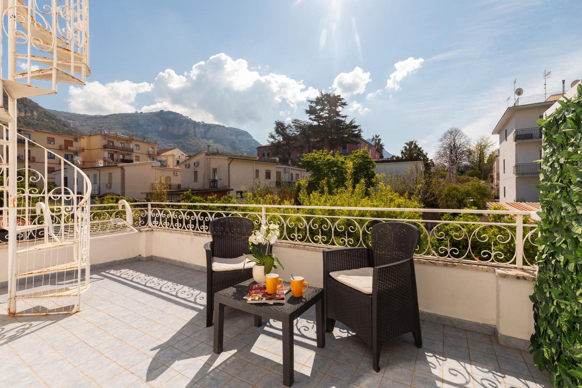 Yourhome - Villa Sorrento メタ エクステリア 写真
