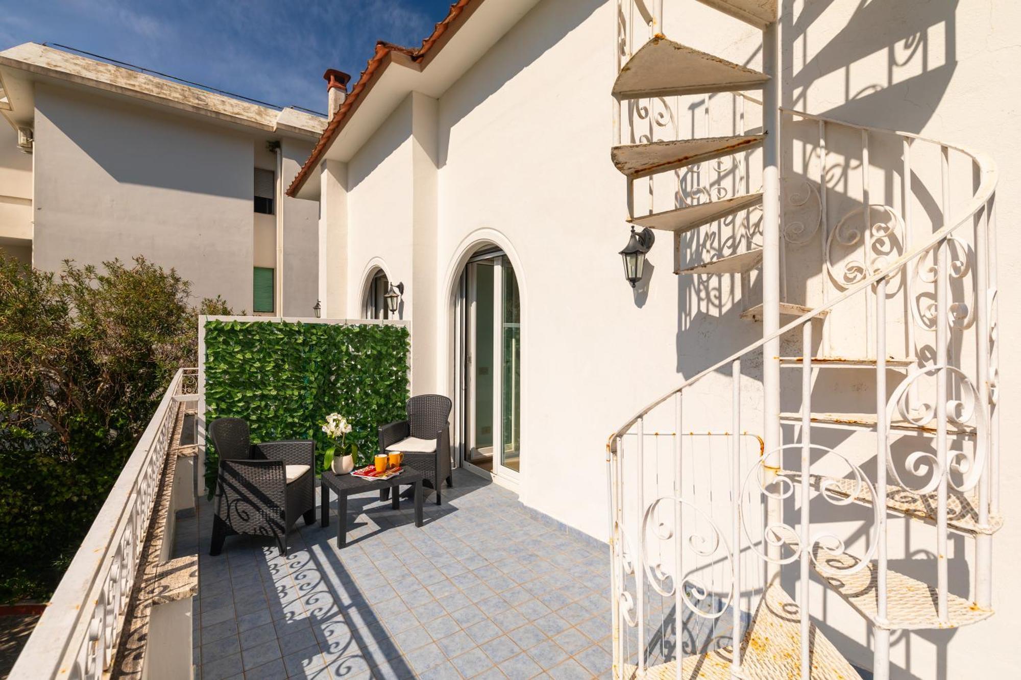 Yourhome - Villa Sorrento メタ エクステリア 写真